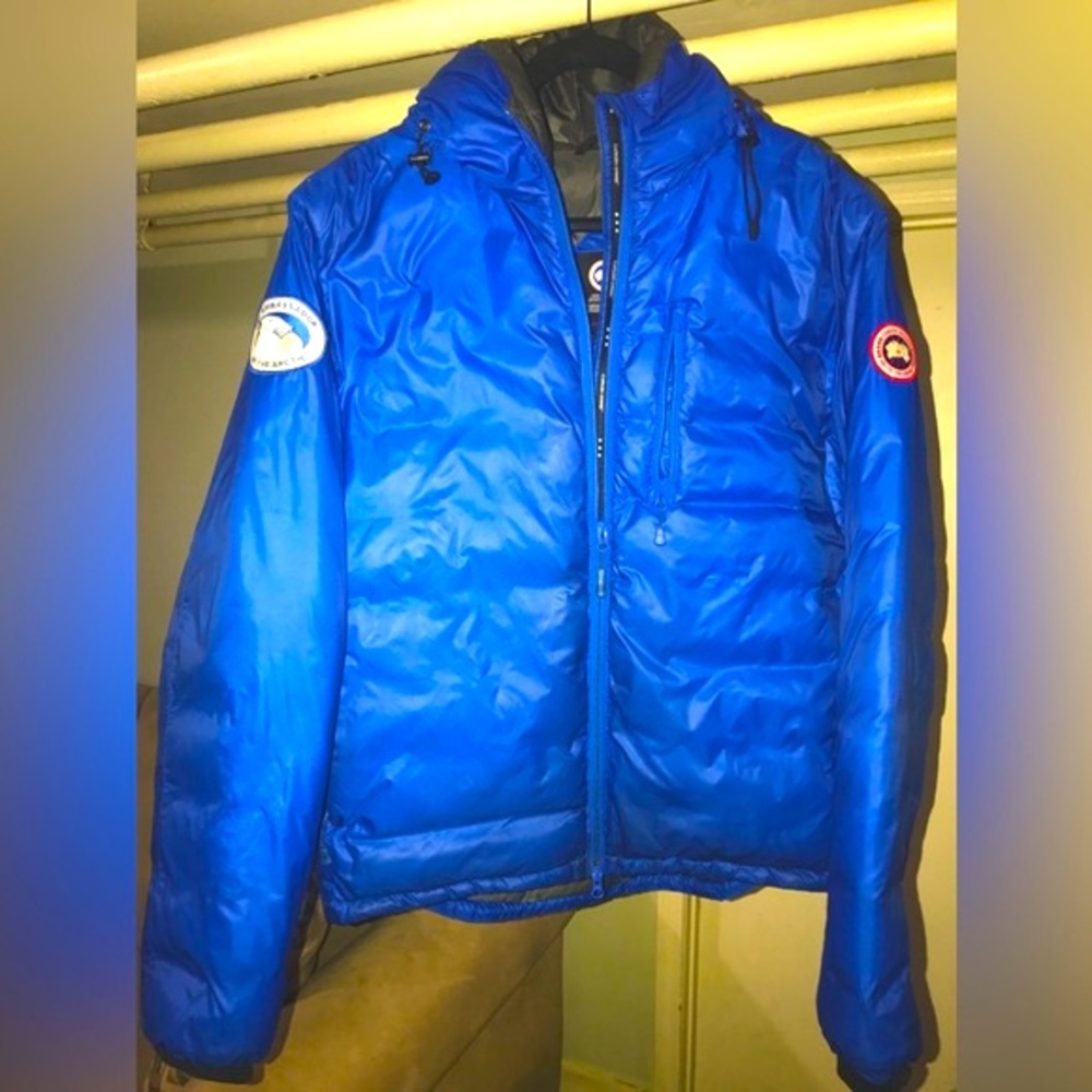 LIMITED ADDITION ROYAL BLUE MENS XL PUFFER CANADA GOOSE JACKET